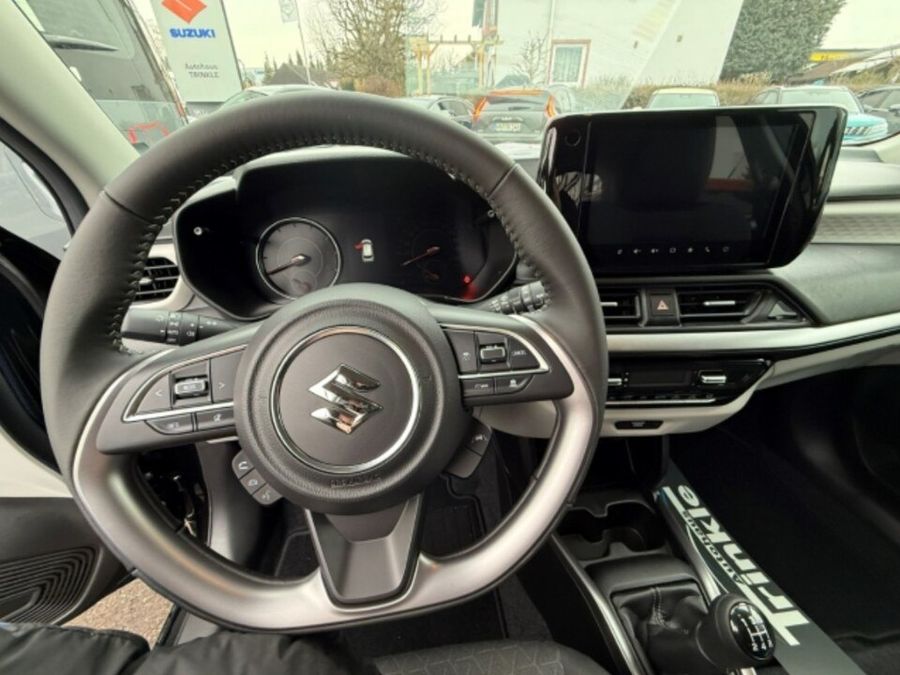 Suzuki Swift Comfort+ 1.2 Dualjet Hybrid