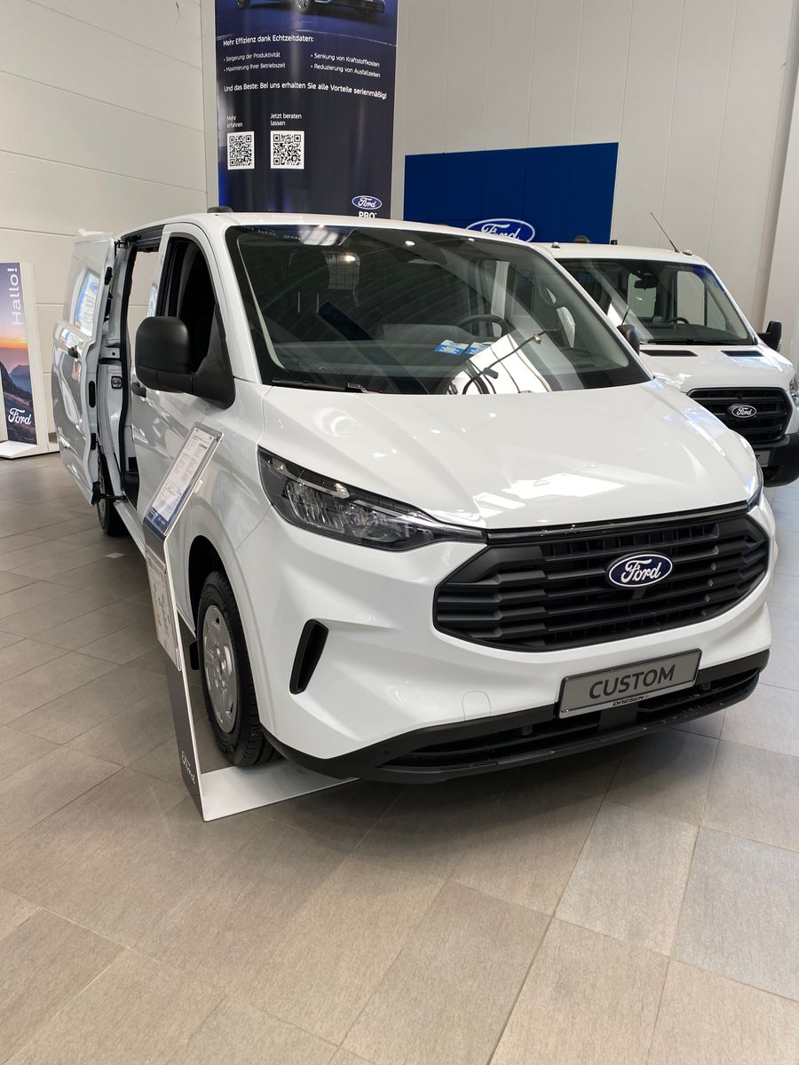 Ford Transit Custom Kastenwagen Trend 320 L2H1 150 PS