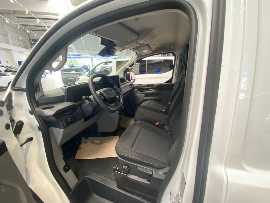 Ford Transit Custom Kastenwagen Trend 320 L2H1 150 PS