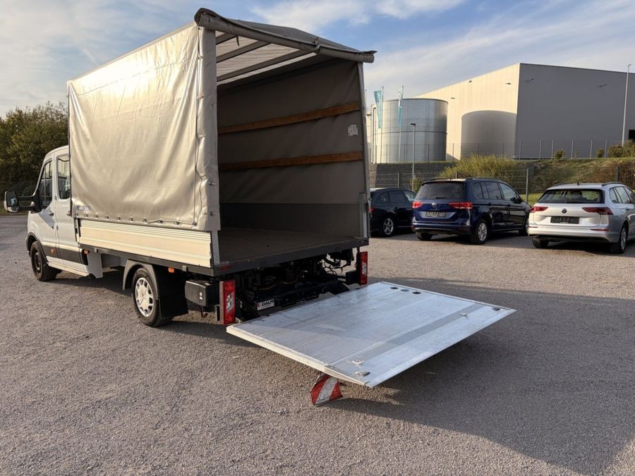 Ford Transit Doppelkabine L5 mit Ladebordwand – 6 Sitze – ab 206,55 €/Monat