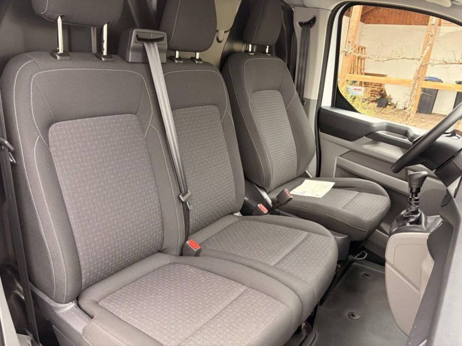 Ford Transit Custom L1H1 4x4 Automatik – Allrad, AHK 2,8 t – ab 253 €/Monat