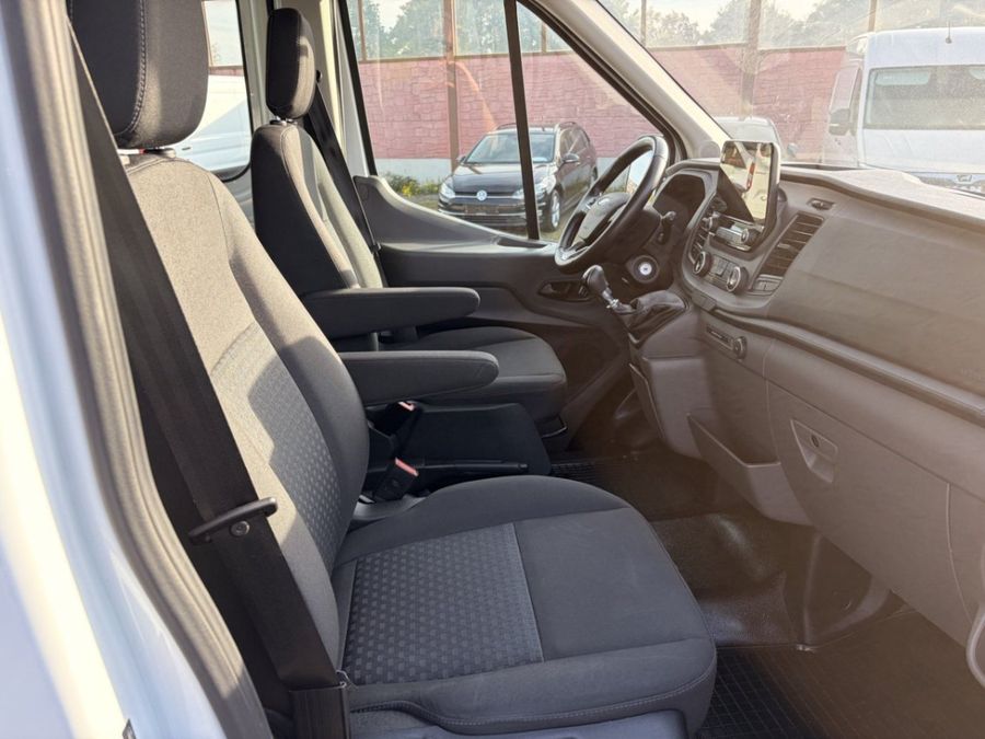 Ford Transit Doppelkabine L5 mit Ladebordwand – 6 Sitze – ab 206,55 €/Monat