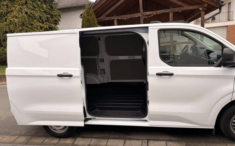 Ford Transit Custom 280 L1H1 – 1. Hand, 29.600 km, SYNC 4 & LED – ab 187,19 €/Monat