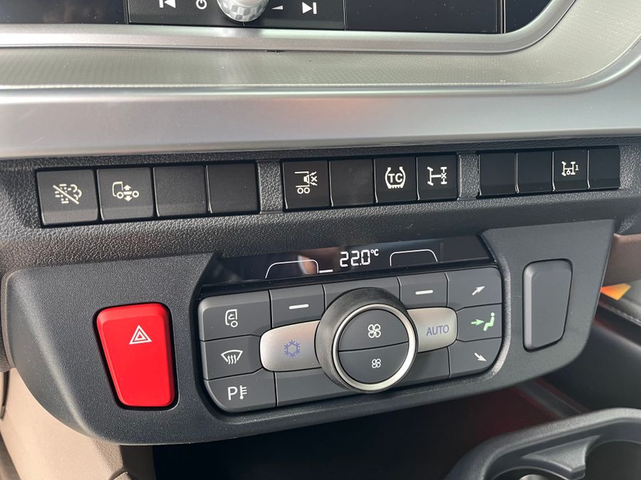 DAF XG+530