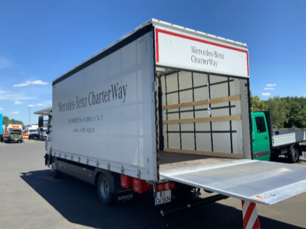 Atego 1524 L 4X2 Curtainsider mit LBW