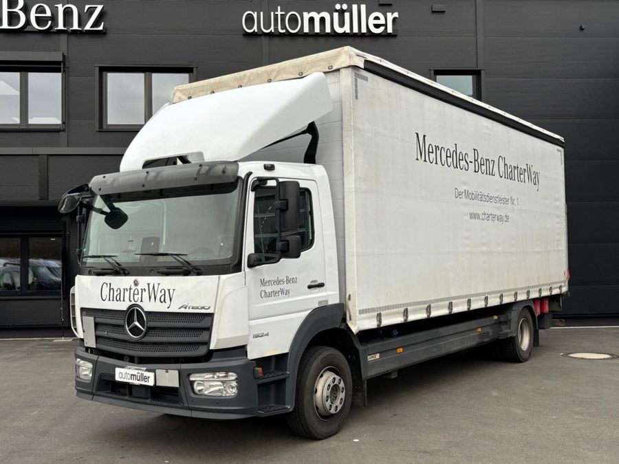 Atego 1230 L 4X2 Curtainsider mit LBW