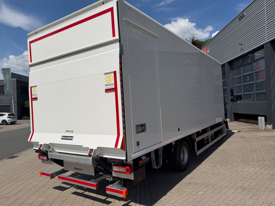 Top-Angebot mit Kaufoption RENAULT TRUCKS D 210 12 KOFFER mit LBW