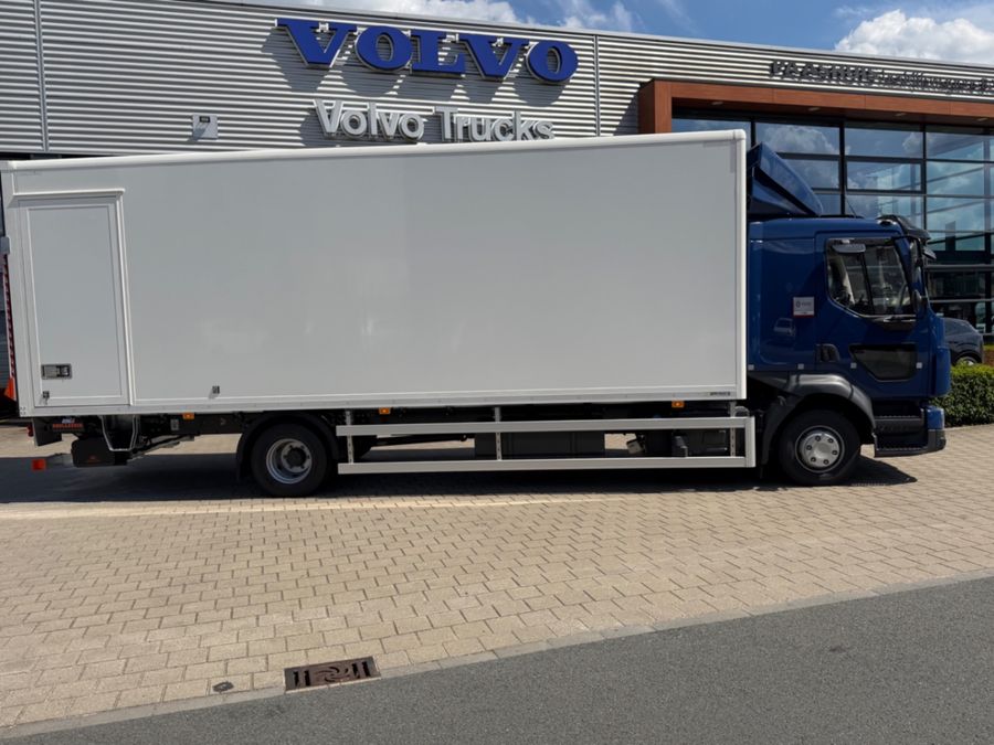 Top-Angebot mit Kaufoption RENAULT TRUCKS D 210 12 KOFFER mit LBW