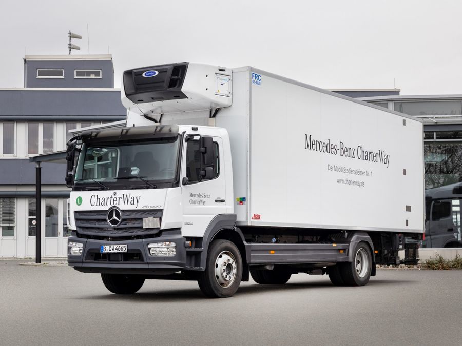 Atego 1524 L 4X2 TK-Koffer mit LBW