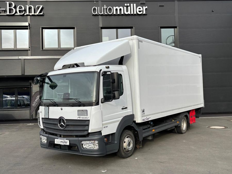 Mercedes Benz Atego 818 L Koffer mit LBW