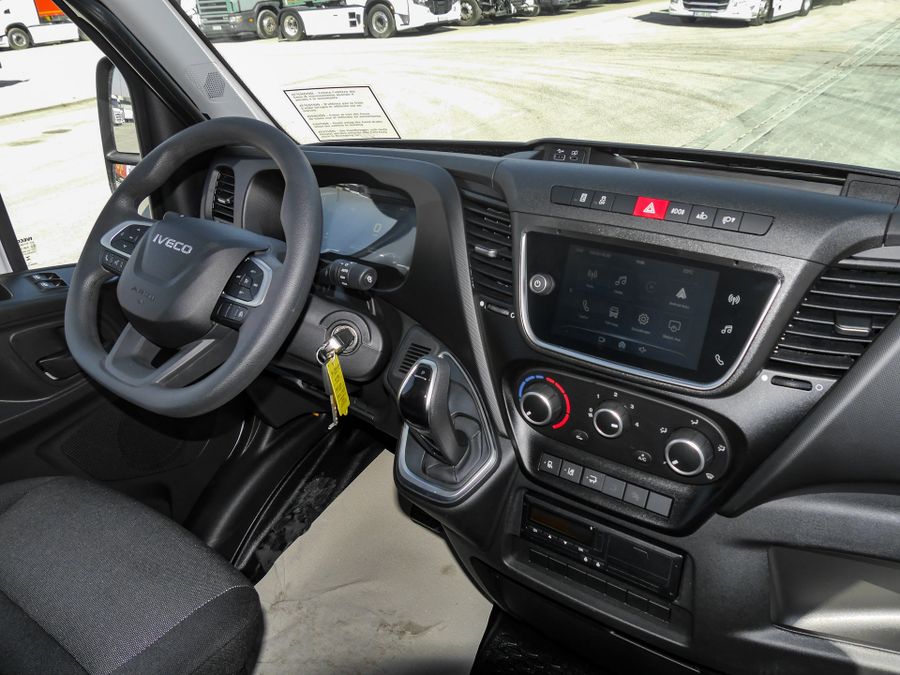 Iveco Daily 7,2t Kofferaufbau Hebebühne